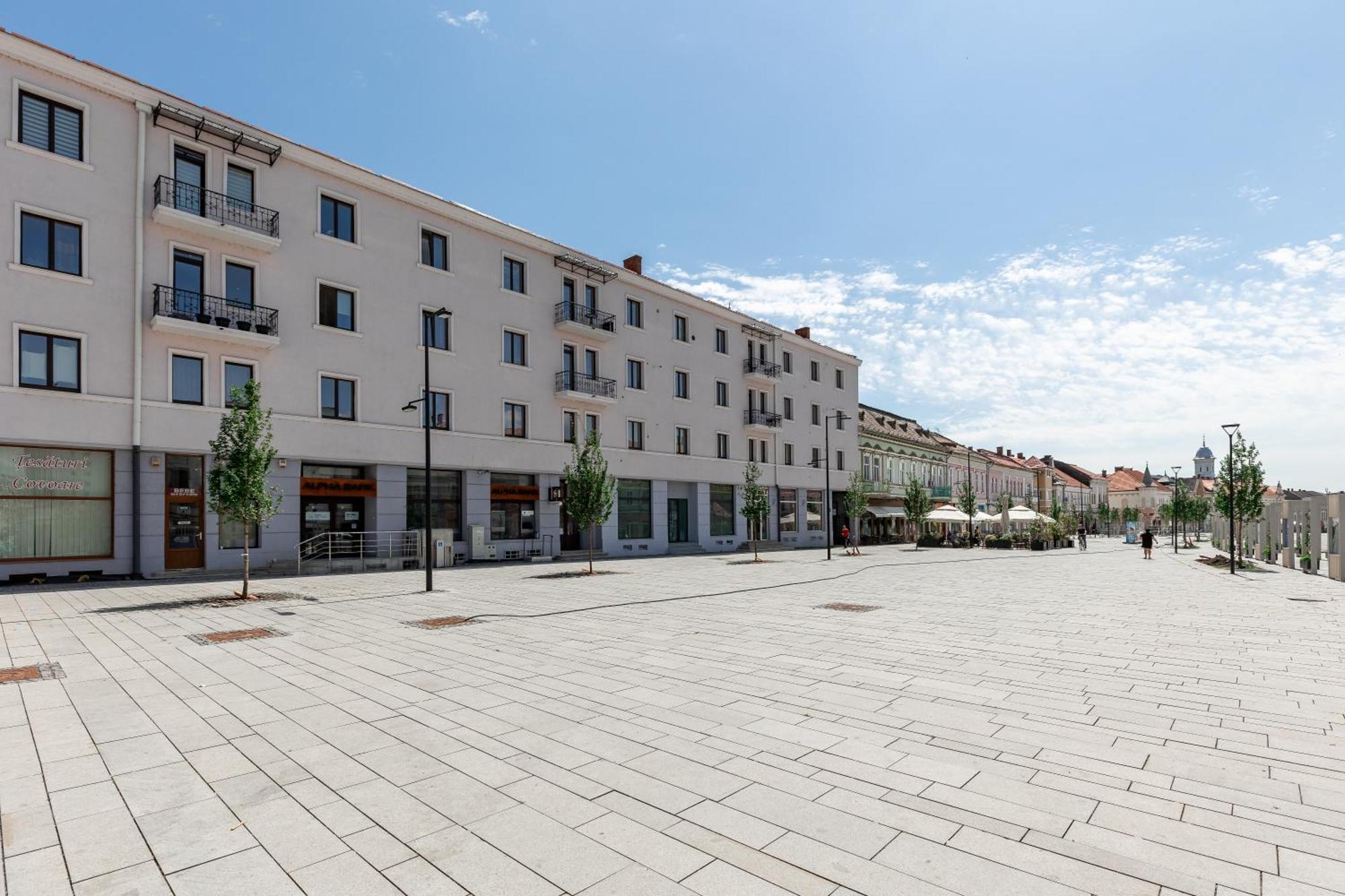 Salt Orchid Central Apartment Turda Bagian luar foto